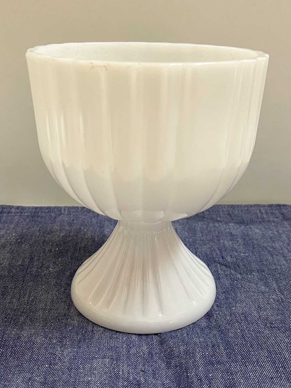 Milk Glass Goblet Shaped Vase Scalloped Edge Footed Bowl Flower Pot Unbranded